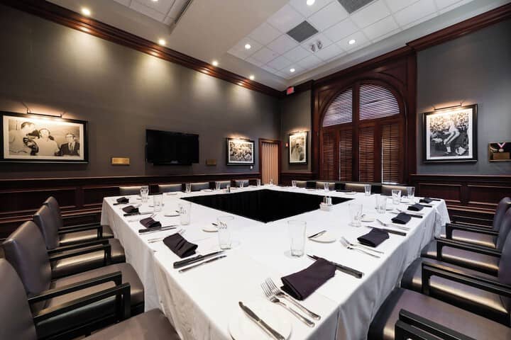 Dining 28 of 50
